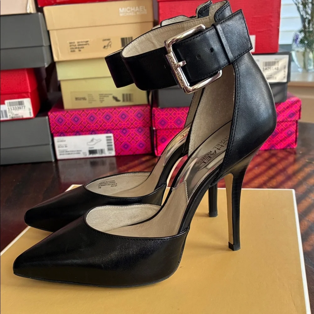 Michael Kors Black Pointed-Toe Ankle-Strap Stiletto Pumps - Picture 3 of 6